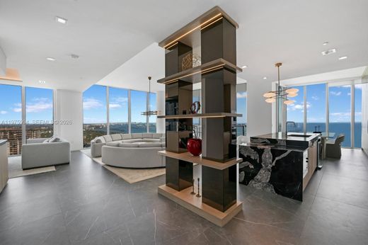 Komplex apartman Miami, Miami-Dade County