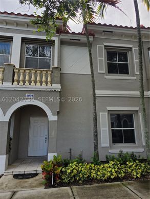 Townhouse in Miramar, Broward County