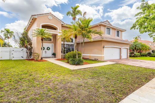 Villa - Pembroke Pines, Broward County