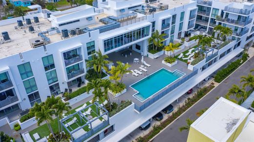 Residential complexes in Delray Beach, Palm Beach