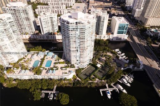 Residential complexes in Sunny Isles Beach, Miami-Dade