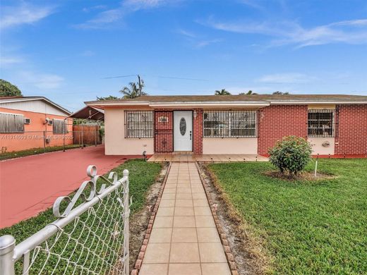 Villa en Miami Gardens, Miami-Dade County