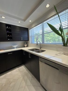Residential complexes in Boynton Beach, Palm Beach