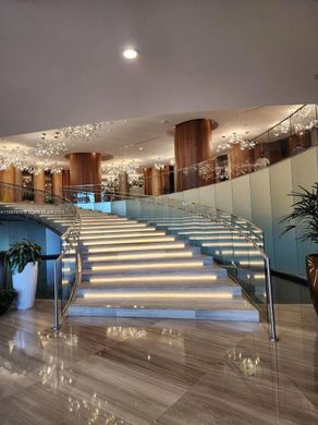 ‏בניין ב  מיאמי, Miami-Dade County