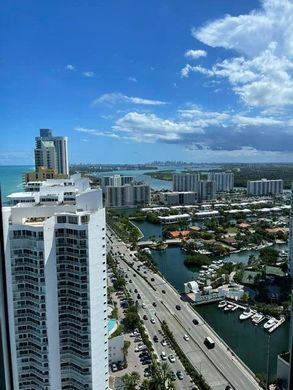 Жилой комплекс, Sunny Isles Beach, Miami-Dade County