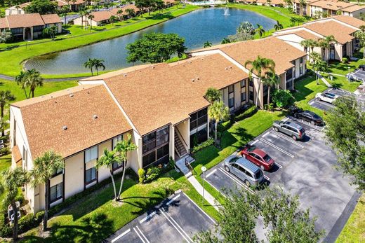 Residential complexes in Greenacres City, Palm Beach