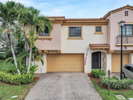 Townhouse in Coconut Creek, Broward County