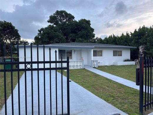 Villa North Miami, Miami-Dade County