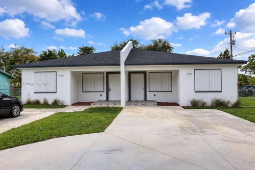 Villa in Miami Heights Trailer Park, Miami-Dade County