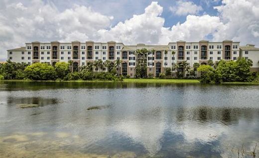 Residential complexes in Boynton Beach, Palm Beach