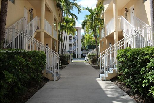 Residential complexes in Hialeah, Miami-Dade