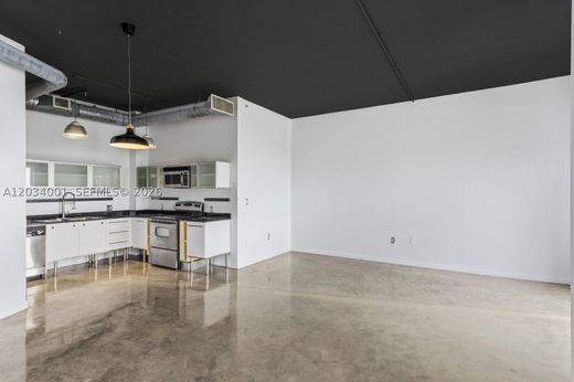 Complesso residenziale a Miami, Miami-Dade County