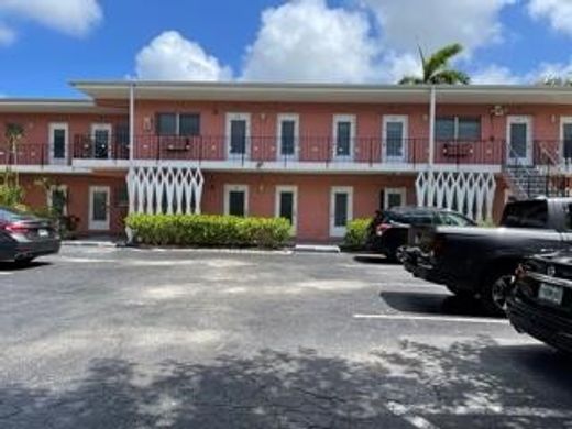 Residential complexes in North Miami, Miami-Dade