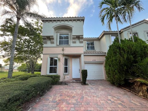 Townhouse in Miramar, Broward County