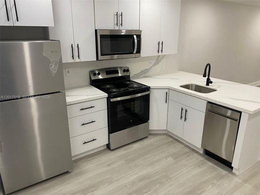 Residential complexes in Miami, Miami-Dade