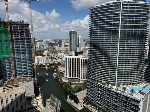 Complesso residenziale a Miami, Miami-Dade County