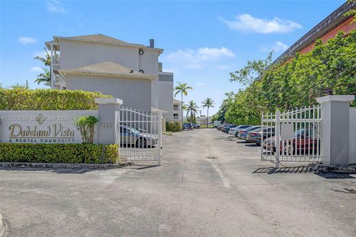 Residential complexes in Miami, Miami-Dade