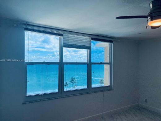 مجمع شقق ﻓﻲ Hollywood, Broward County