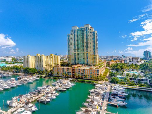 Residential complexes in Miami Beach, Miami-Dade
