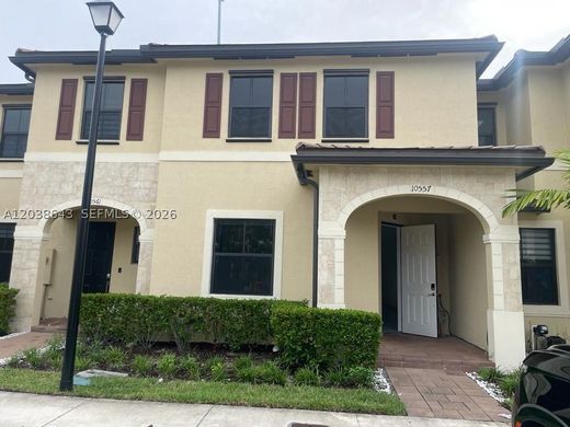 Hôtel particulier à Hialeah, Comté de Miami-Dade