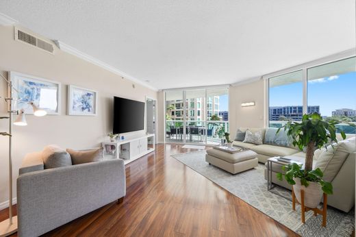 Residential complexes in Fort Lauderdale, Broward County
