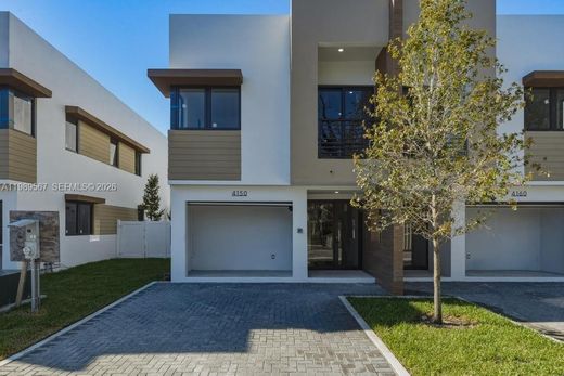 Townhouse in Dania Beach, Broward County