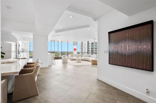 Aventura, Miami-Dade Countyのアパートメント・コンプレックス