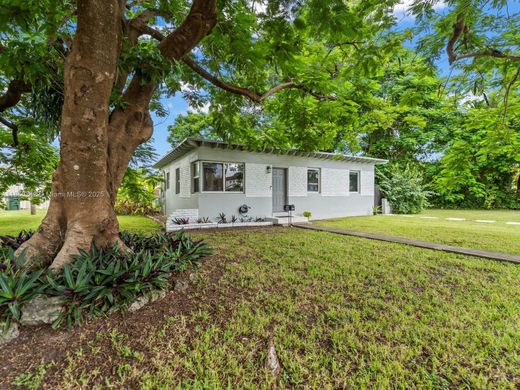 Villa in Miami Springs, Miami-Dade