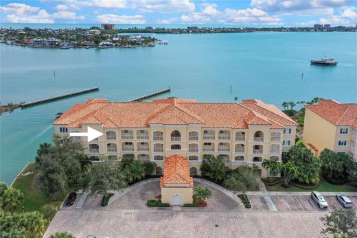 Edificio en Hutchinson Island South, Saint Lucie County