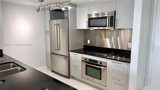 Residential complexes in Miami, Miami-Dade