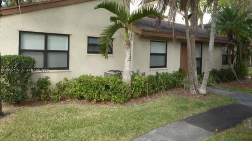 Residential complexes in Miami, Miami-Dade