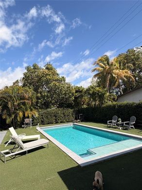 Villa in North Miami, Miami-Dade