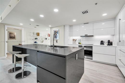 Complesso residenziale a Miami, Miami-Dade County