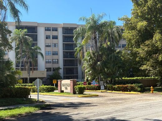 ‏בניין ב  מיאמי, Miami-Dade County