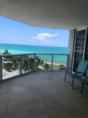 Complesso residenziale a Miami Beach, Miami-Dade County