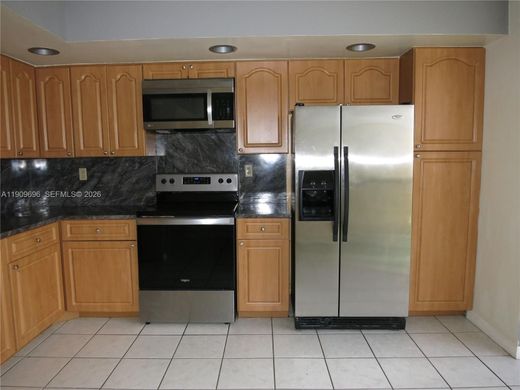 Complexes résidentiels à Miami, Comté de Miami-Dade