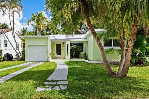 Villa Surfside, Miami-Dade County