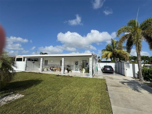 Villa a Hialeah, Miami-Dade County