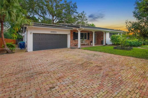 Villa - Miami, Miami-Dade County