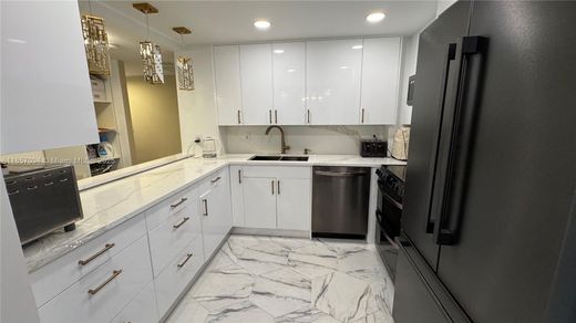 Complesso residenziale a Hallandale Beach, Broward County