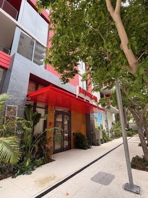 Residential complexes in Miami, Miami-Dade