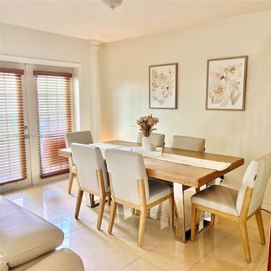 Townhouse in Coral Springs, Broward County
