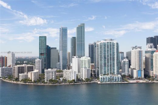 Complexes résidentiels à Miami, Comté de Miami-Dade