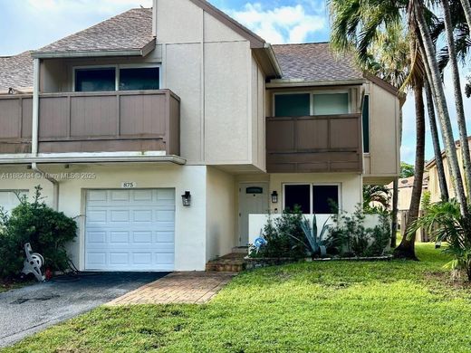 Residential complexes in Plantation, Broward County