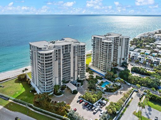 Residential complexes in Hollywood, Broward County