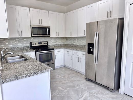 Townhouse in Miami, Miami-Dade