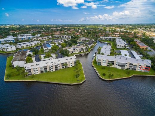 Appartementencomplex in Stuart, Martin County