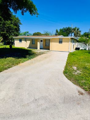 Villa in Margate, Broward County