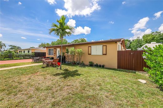 Villa - Miami, Miami-Dade County