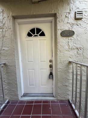 Complexos residenciais - Hialeah Gardens, Miami-Dade County